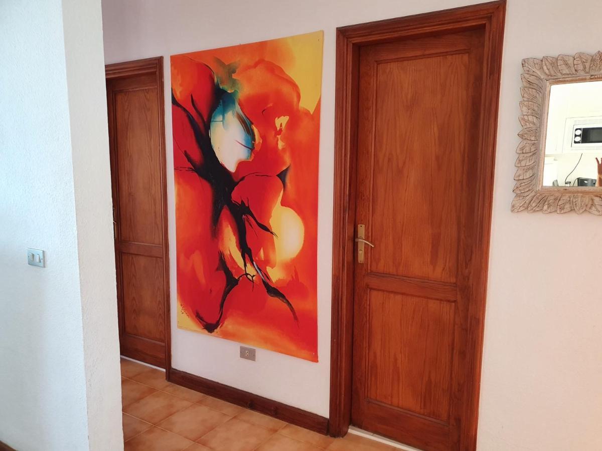 アカンティラド・デ・ロス・ヒガンテスPenthouse De Roca In Poblado Marineroアパートメント エクステリア 写真