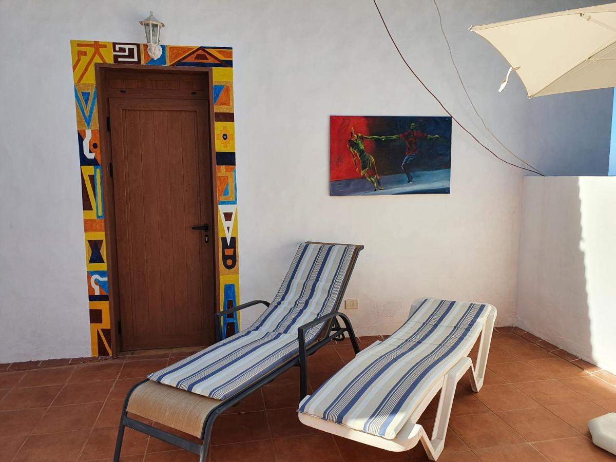 アカンティラド・デ・ロス・ヒガンテスPenthouse De Roca In Poblado Marineroアパートメント エクステリア 写真